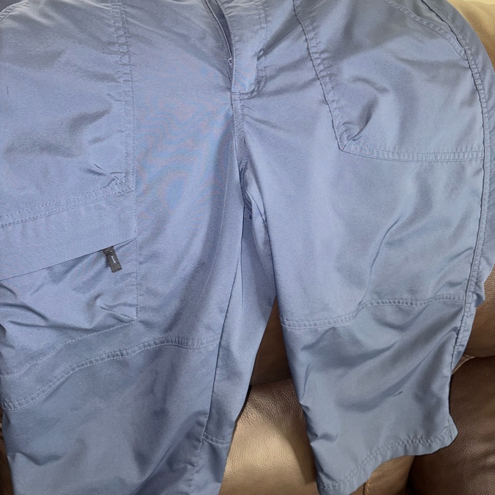 Columbia Women's Blue Capris size 14